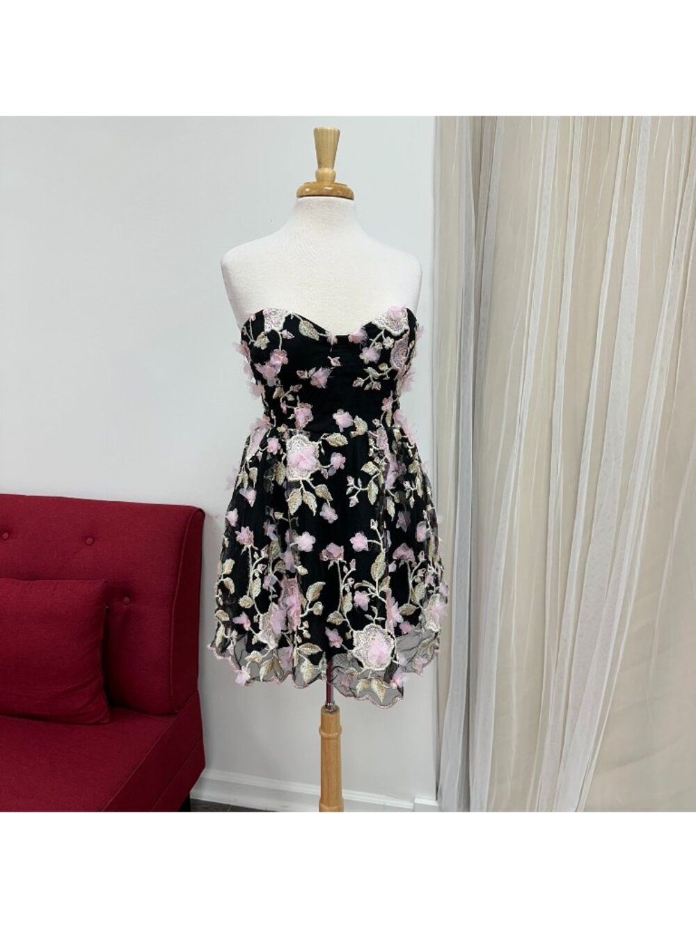 Medium 3D Flowers Black Pink Unique Strapless Fit and Flare Mini Dress